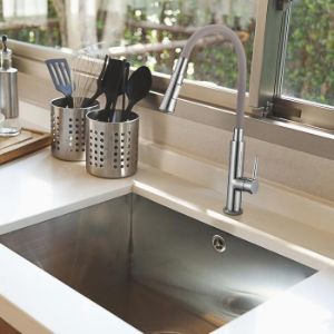 Obrazek Bateria zlewozmywakowa elastyczna Samba Slim szara