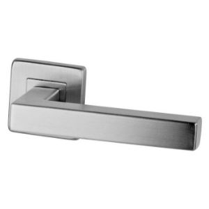 Obrazek Klamka drzwiowa QUATTRO R9 stal nierdzewna