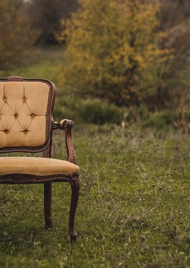 Koszt wymiany tapicerki krzesła