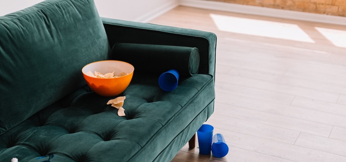 Naprawa sprężyn w wersalce. Jak to zrobić?