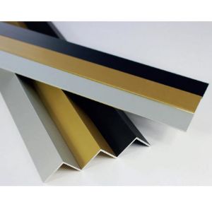 Obrazek Kątownik aluminiowy srebrny 15x15x2000