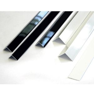 Obrazek Kątownik aluminiowy proszkowany czarny 10x10x1000 
