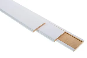 Obrazek Listwa opaskowa biała 048