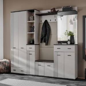 Obrazek Garderoba Hugo VIII Cc Hg8 Kaszmir/Czarny