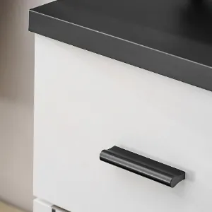 Obrazek Garderoba Hugo VIII Cc Hg8 Kaszmir/Czarny