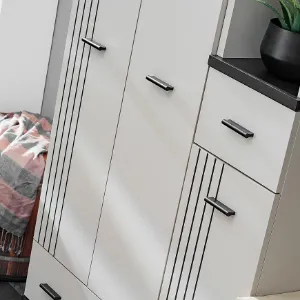 Obrazek Garderoba Hugo VIII Cc Hg8+P2 Poduszka Kaszmir/Czarny