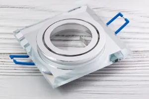 Obrazek Oprawa podtynkowa Arian kwadratowa przeźroczysta