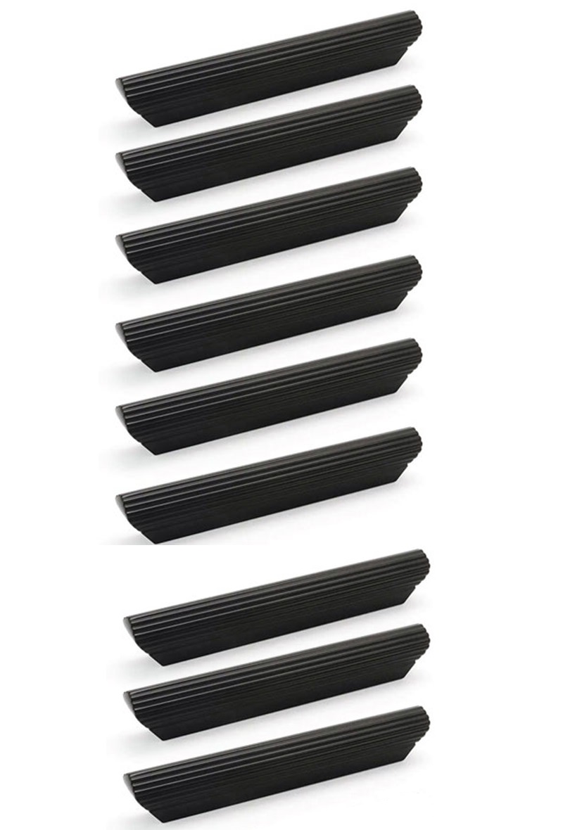 Czarny [+180,00 zł]